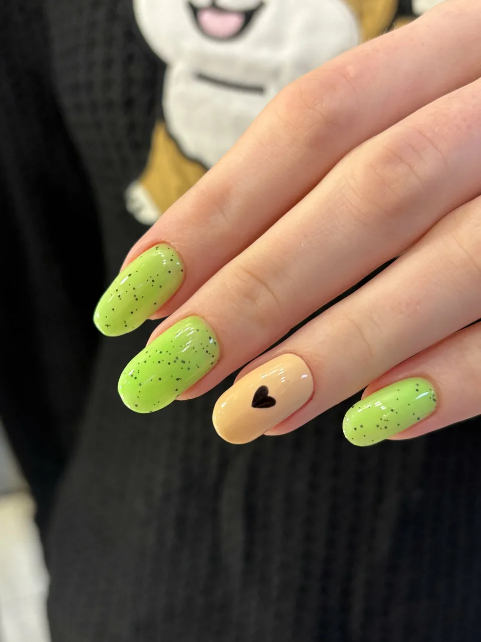 Маникюр Nails Bar в Белгороде - фото 3 из карточки Яндекс Карт