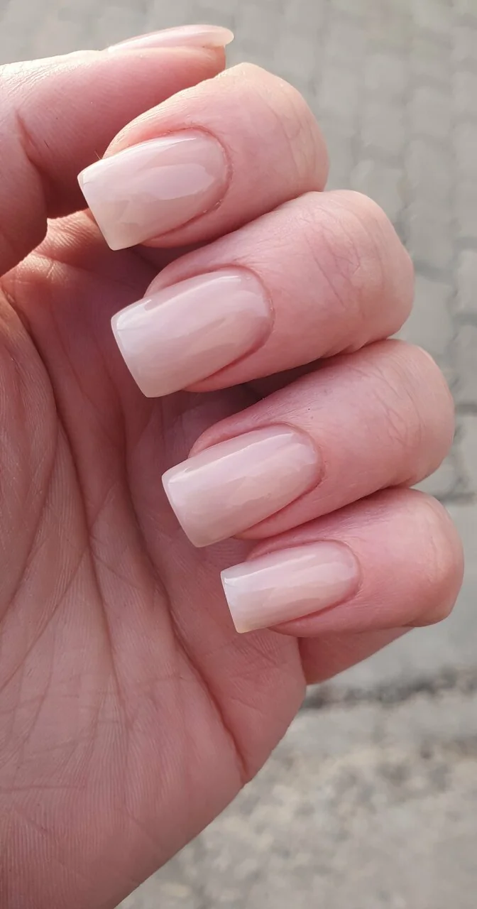 Маникюр Nails Bar в Белгороде - нежно-розовый маникюр на квадратной форме - фото 31