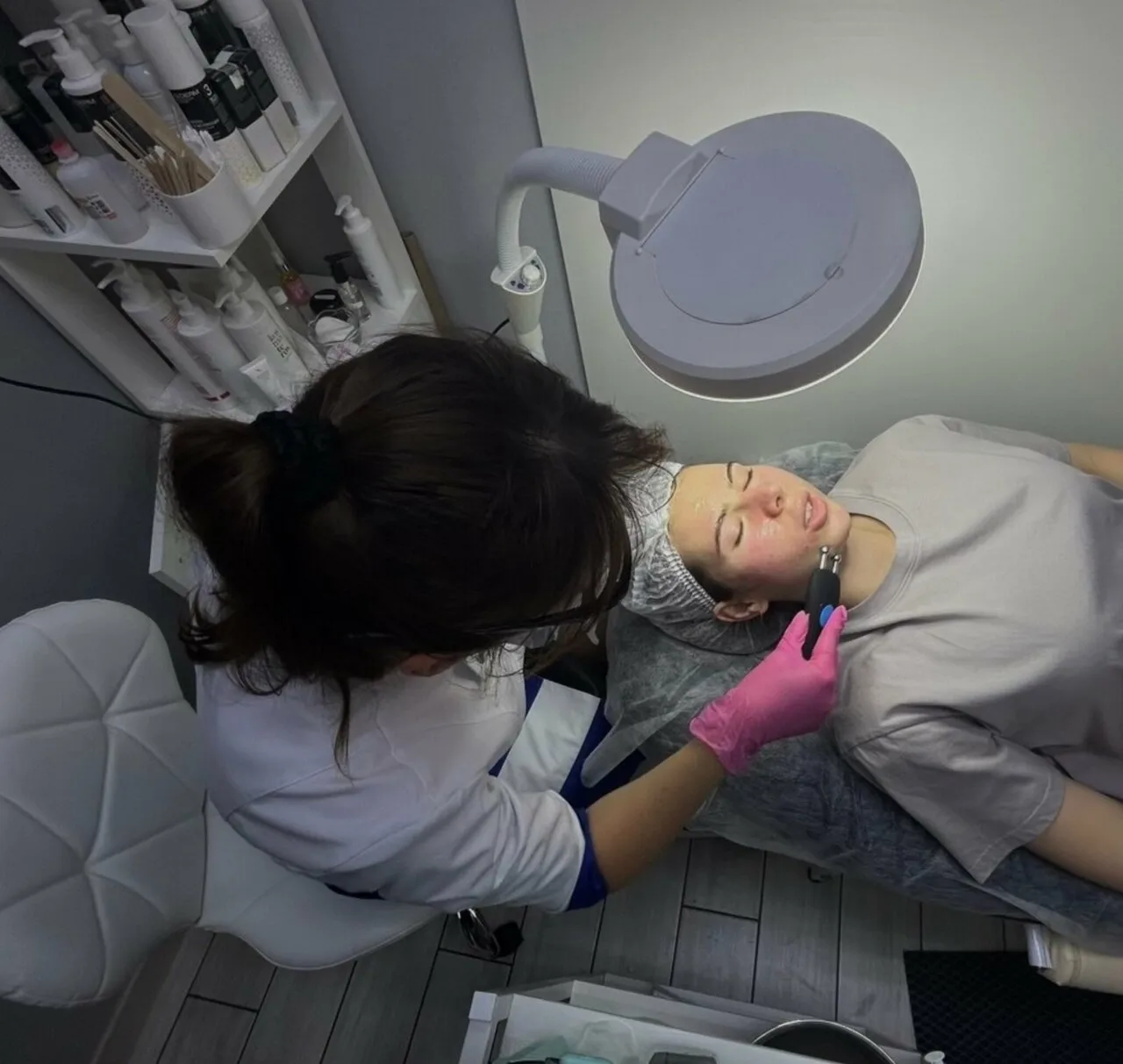 Педикюр и уход за ногтями стоп Nails Bar в Белгороде - фото 17 из карточки Яндекс Карт