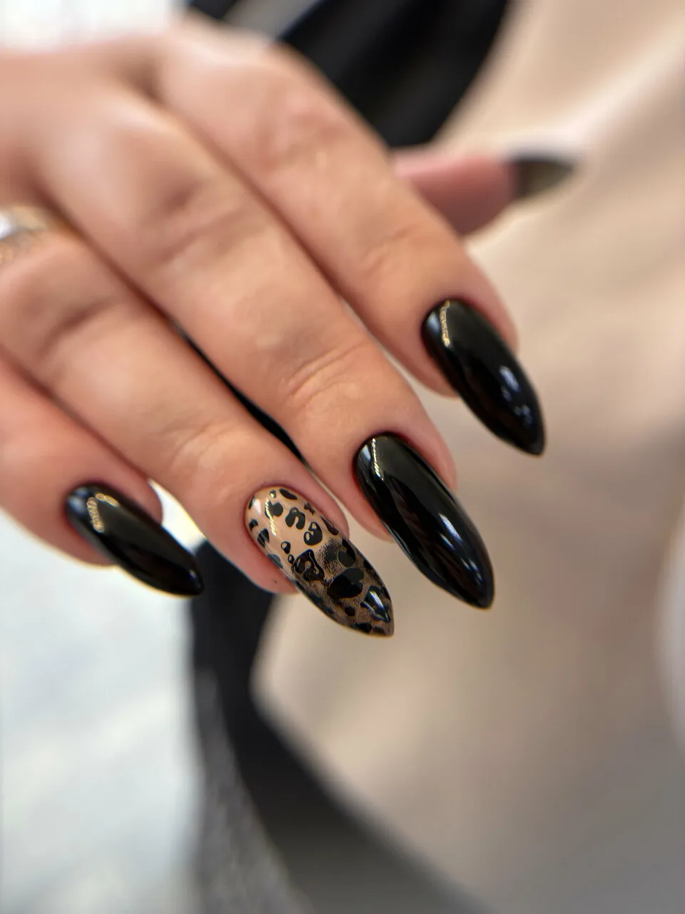 Маникюр Nails Bar в Белгороде - фото 82 из карточки Яндекс Карт