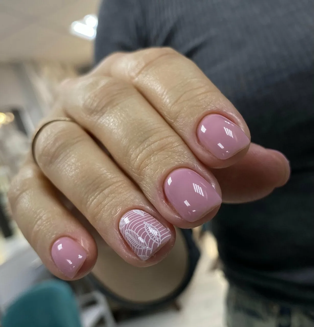 Маникюр Nails Bar в Белгороде - фото 104 из карточки Яндекс Карт