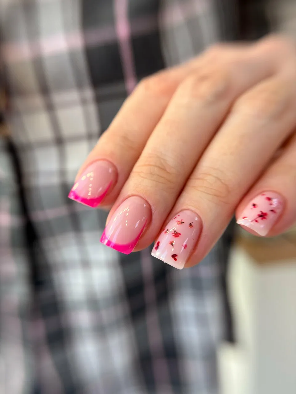Маникюр Nails Bar в Белгороде - фото 110 из карточки Яндекс Карт