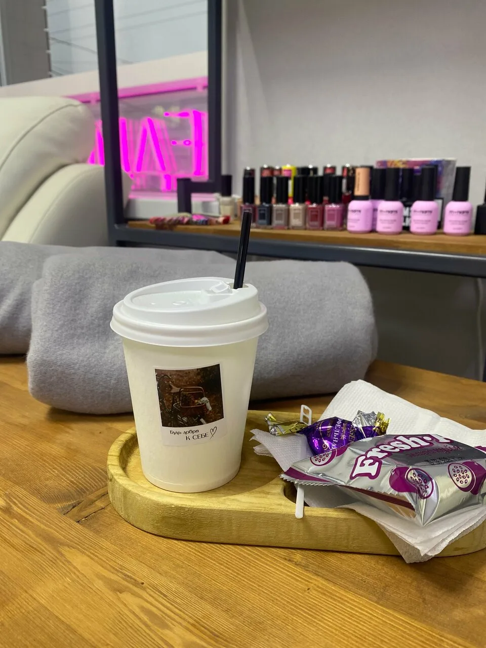 Студия маникюра и педикюра: интерьер и детали Nails Bar в Белгороде - фото 78 из карточки Яндекс Карт